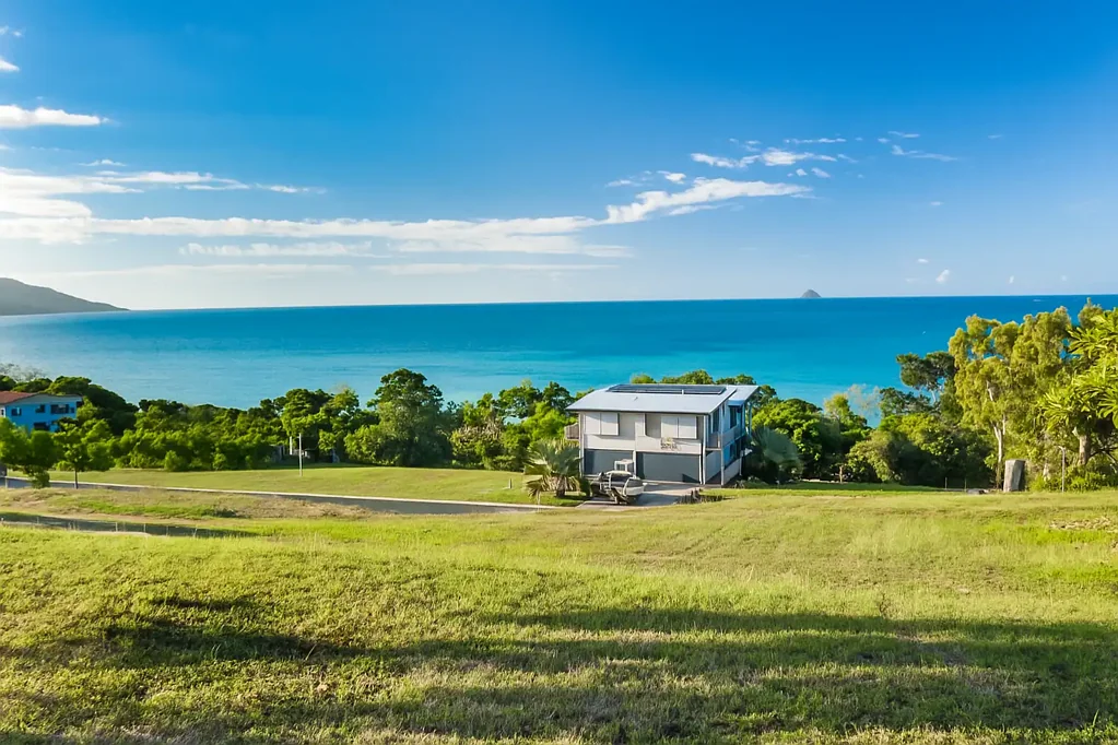 19 Gloucester Avenue, Hideaway Bay, QLD 4800