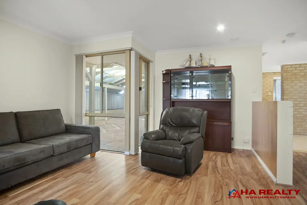 Marangaroo 3房  Neat & Tidy Updated Family Home