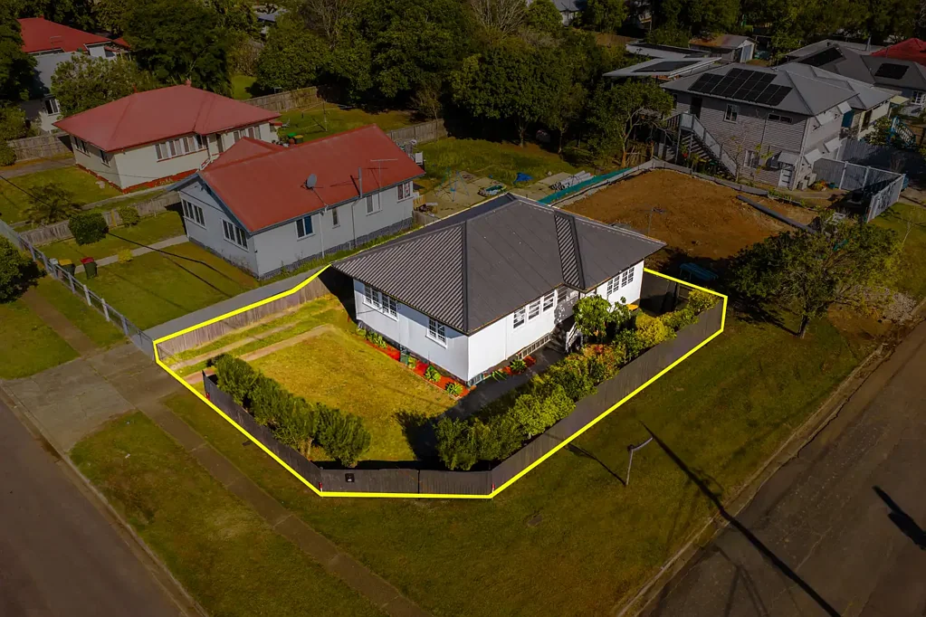 Zillmere 4બેડરૂમ Renovated, Ready to Move in - Potential Development Site*