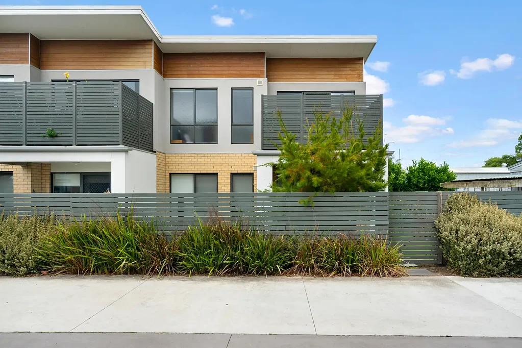 17/10 Queen Street, Hastings, VIC 3915