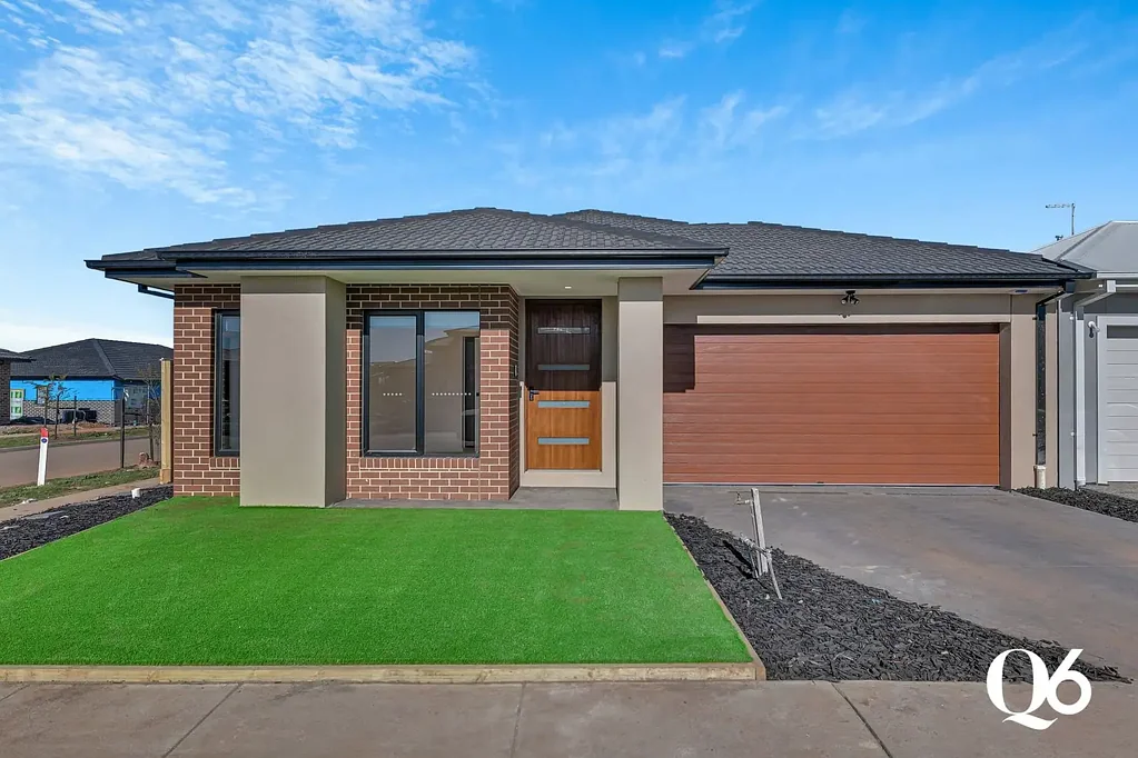 Fraser Rise 4 Bedroom Luxurious Appointment and Functional Floorplan