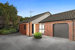 4/22-24 Collins Street, Werribee