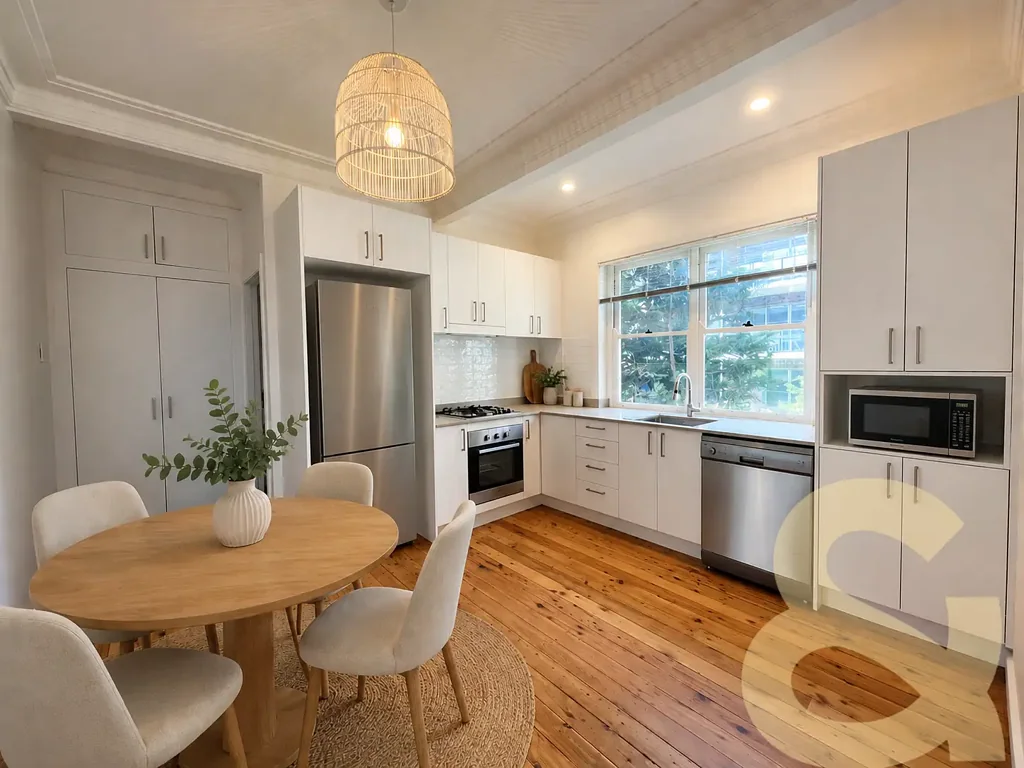 Beautifully Updated Apartment in a Prime Location