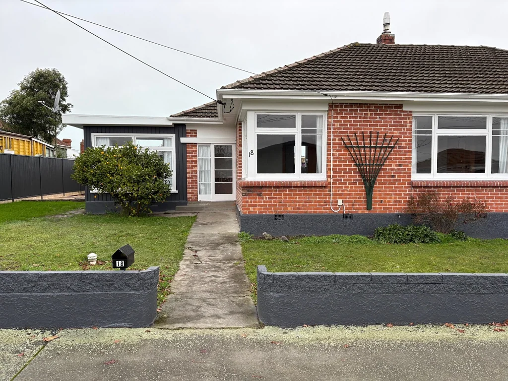 Newly Renovated Suntrap Awaits