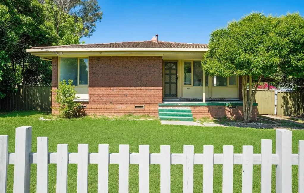 East Albury 3ห้องนอน FANTASTIC INVESTMENT OPPORTUNITY - ONLY 950M FROM ALBURY BASE HOSPITAL!!