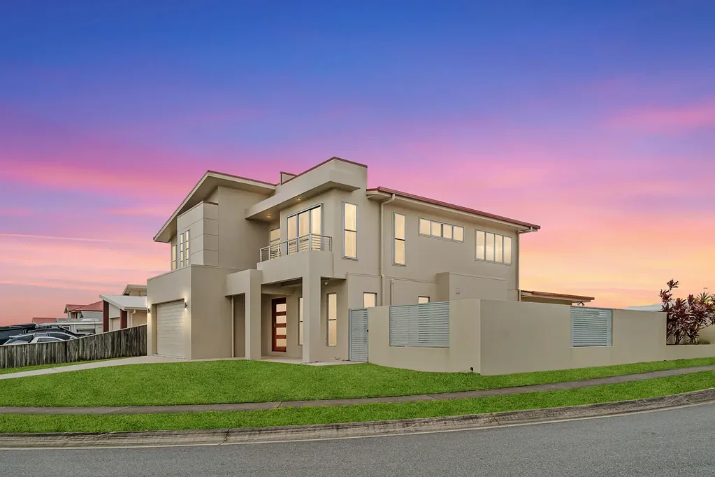 27 Madison Avenue, Glenella, QLD 4740