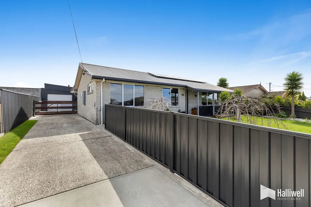 Devonport 3房  The Complete Package: Outstanding Sheds, Spacious Living & Entertaining