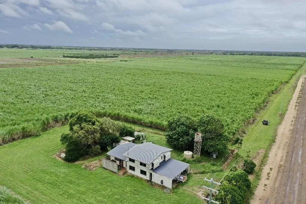 Ayr 93 ACRE CANE FARM WITH HOUSE & SHED - AYR
