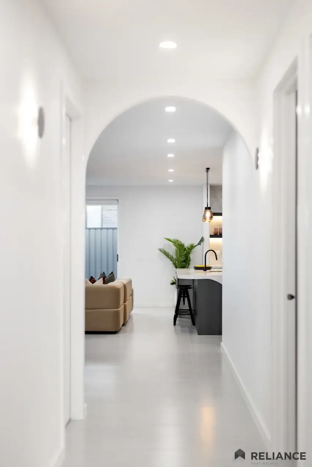 Mickleham 4침실 Sophisticated Brand-New Luxury Living in the Heart of Mickleham