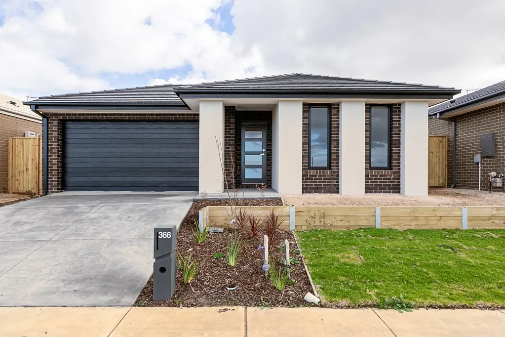366 Charlemont Road, Armstrong Creek, VIC 3217