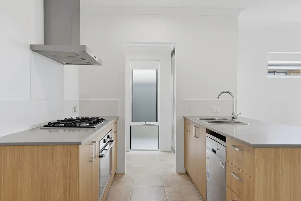 South Yunderup 4 Bedroom Brand Spanking New - Nothing Left To Do But Move In