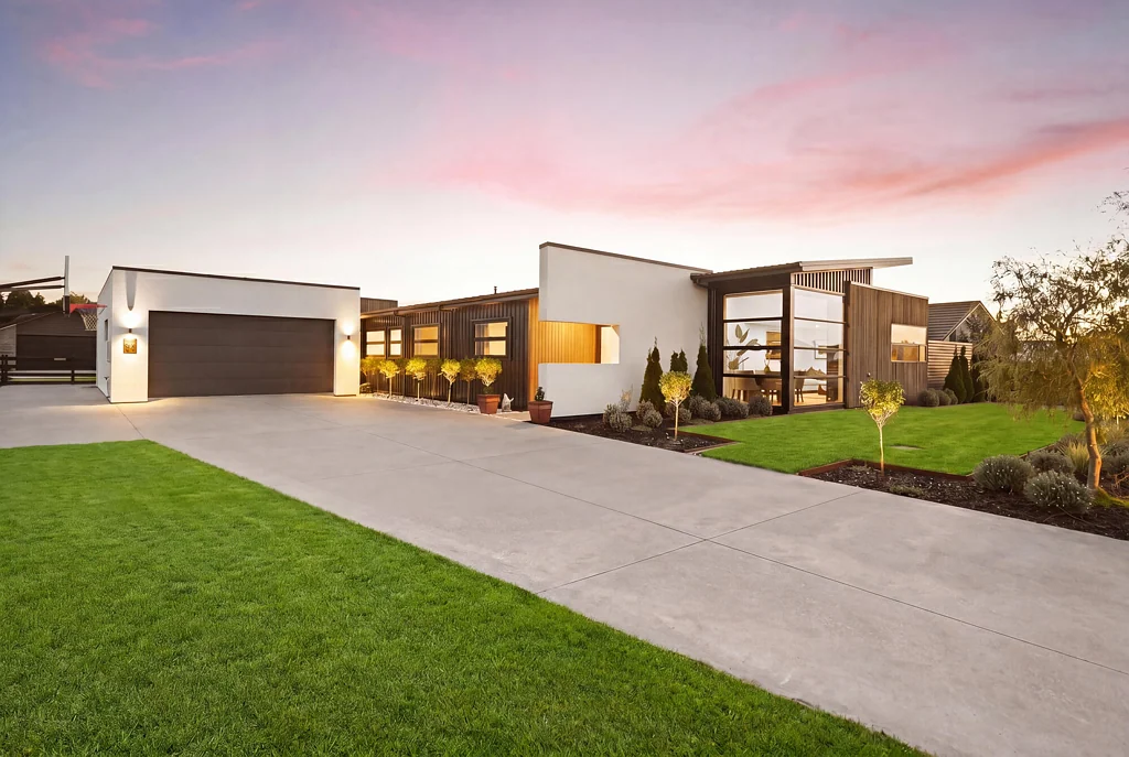 Cambridge 5 Bedroom Architectural Presence, Resort Lifestyle