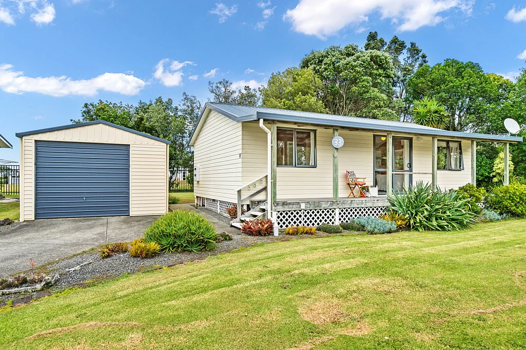 Maungakaramea 2 Slaapkamer Urgent Sale - Rare Opportunity