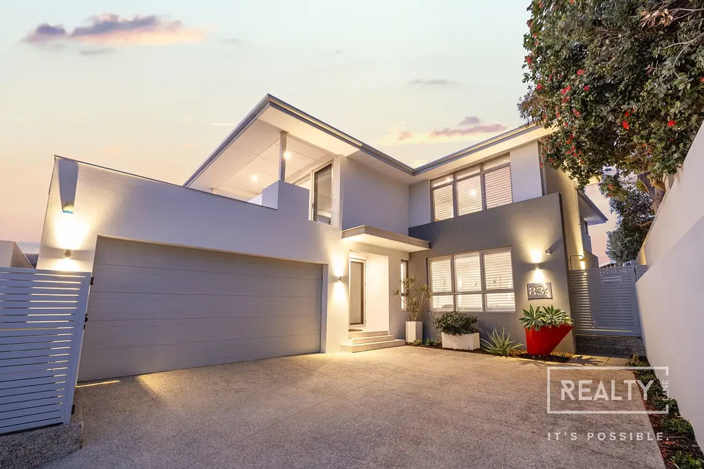 Watermans Bay 4Moenga Spectacular Beachside Living