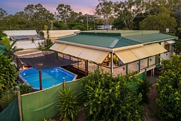 2 Atoll Street, Saunders Beach