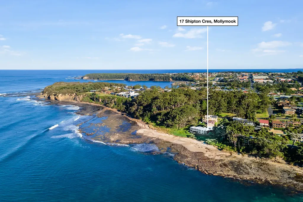 Mollymook 6ਬੈੱਡਰੂਮ Secluded Beachfront Oasis Steps from the Shore