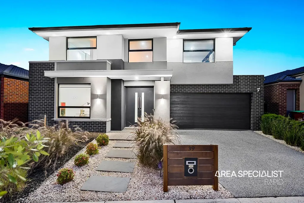 39 Honeybark Crescent, Lyndhurst, VIC 3975