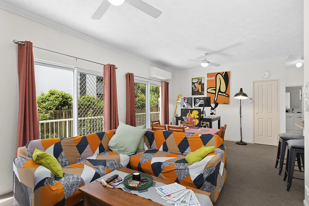 2/105 Sir Fred Schonell Drive, St Lucia, QLD 4067