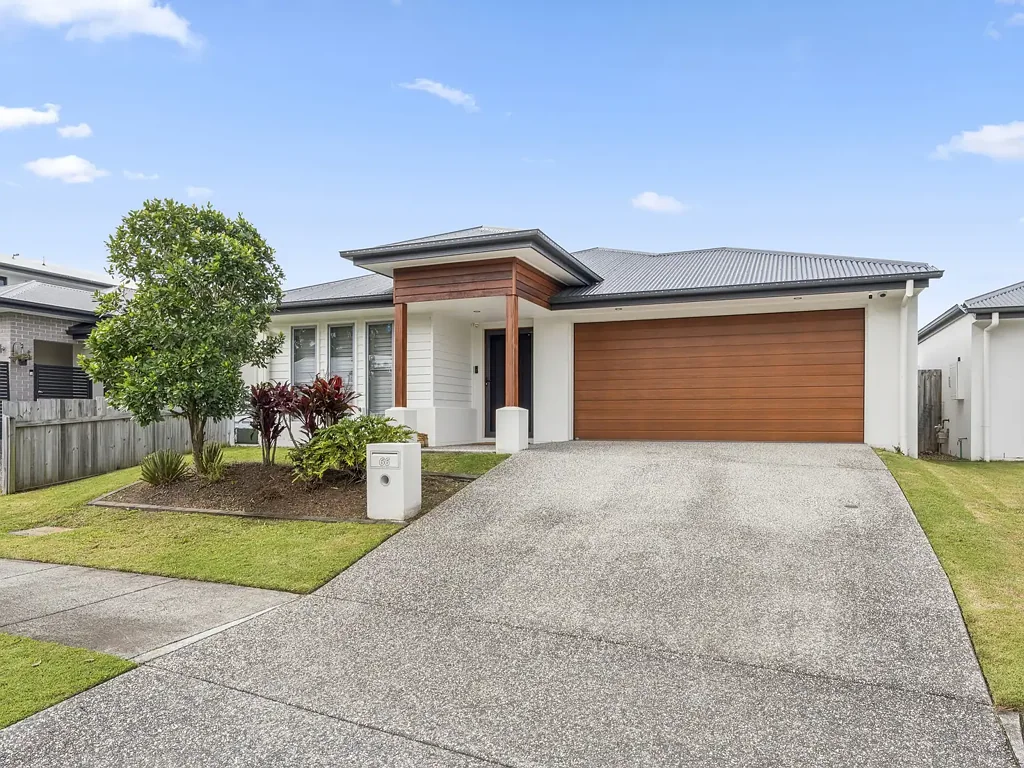 Coomera 4Phòng ngủ Premium 4-Bed JKW Home with Media Room in the Foreshore Estate