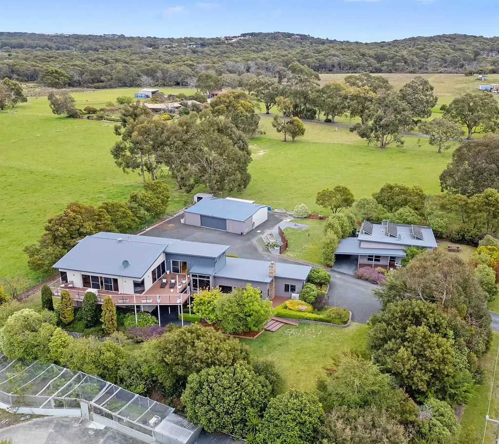 Shearwater 6Moenga An Exceptional Family Sanctuary with Dual Living Excellence