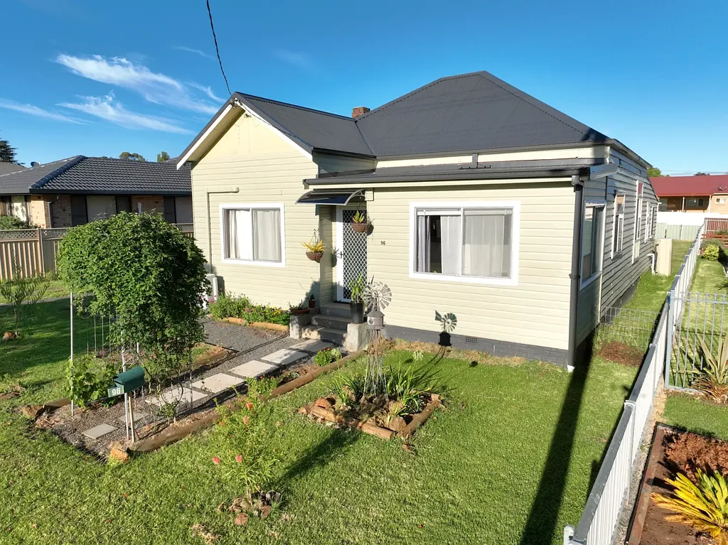 96 Hunter Street, Glen Innes, NSW 2370