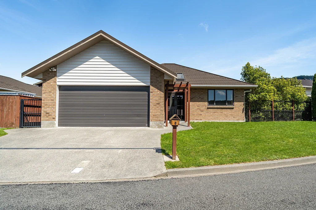 6 McEwen Crescent, Riverstone Terraces, Upper Hutt, Wellington