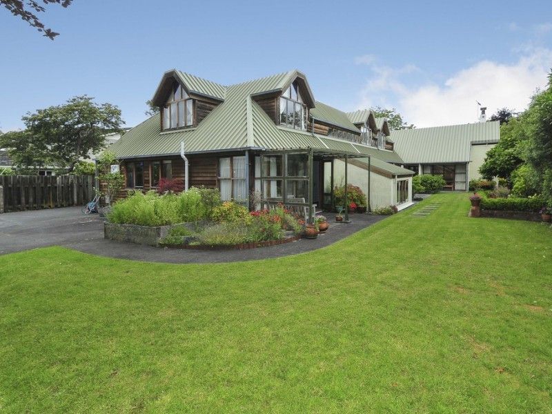 23 Barton Road, Heretaunga, Upper Hutt, 4 침실, 2 욕실