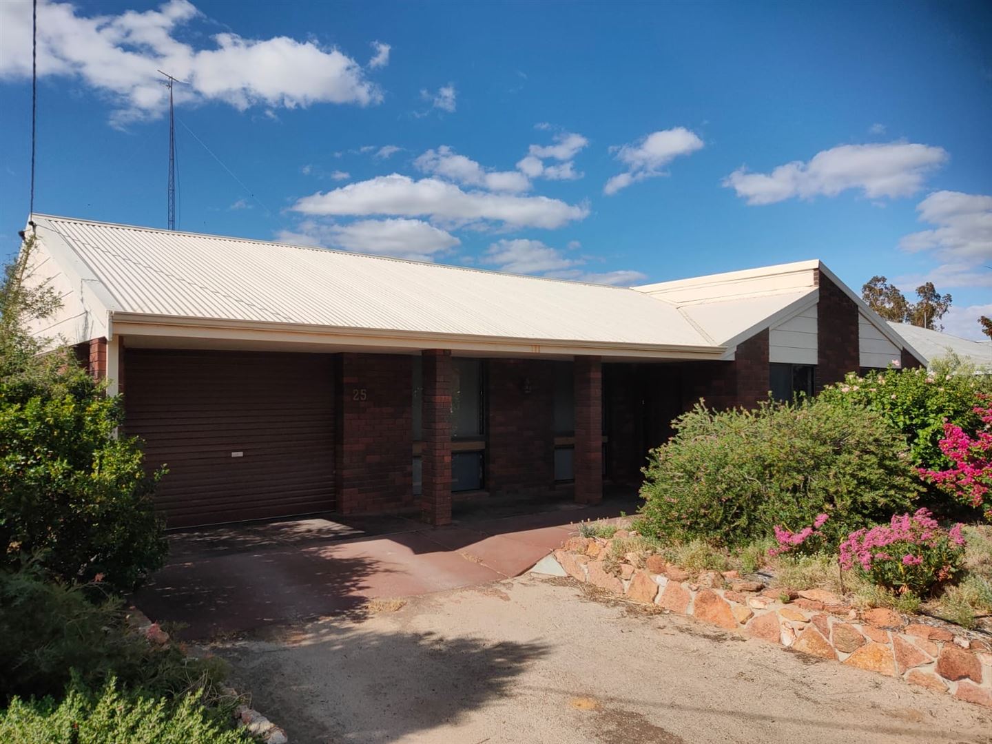 25 JAMES ST, KELLERBERRIN WA 6410, 0 Bedrooms, 0 Bathrooms, House