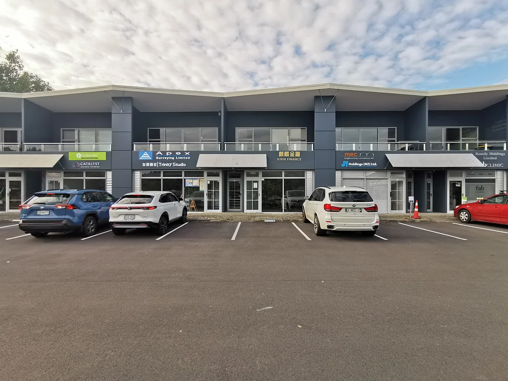 Albany Albany 76sqm office next to Pinehurst School