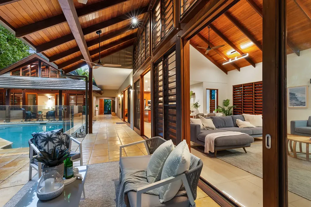 Tranquil Tropical Residence