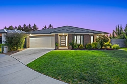 14 Aquiver Terrace, Miners Rest