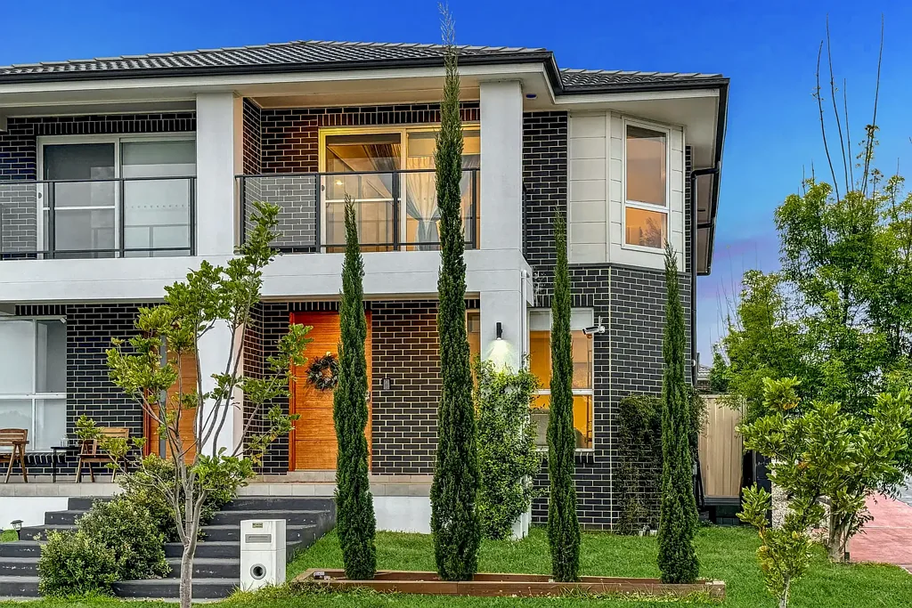 Schofields 3कमरा The Ponds High School and Riverbank Primary School Catchment