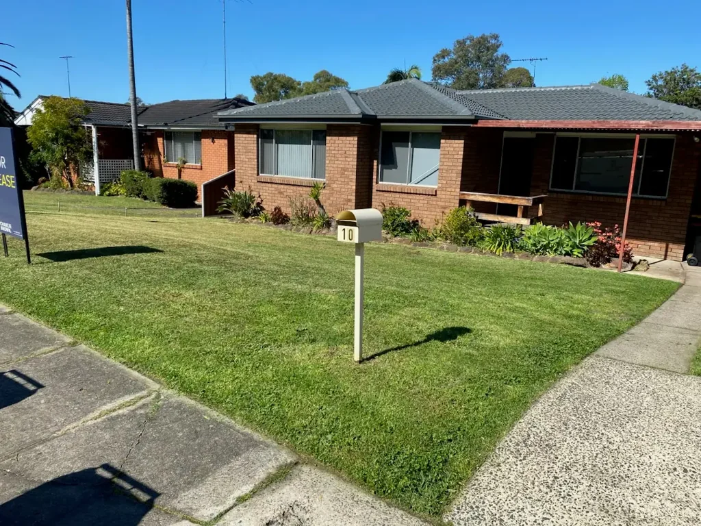 Inviting 4-Bedroom Family Home in a Sought-After Location