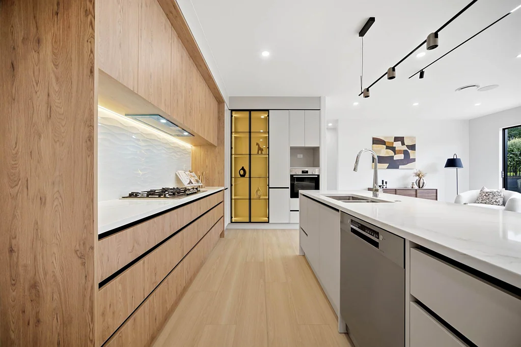 Pukekohe 6房  Brand New 6-Bedroom Family Home on 716m²