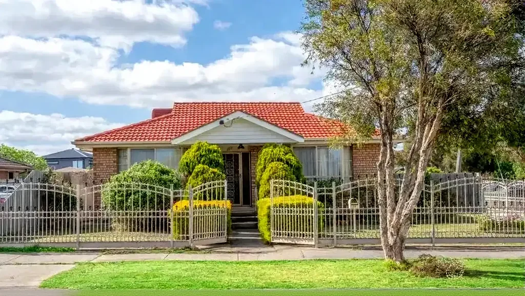 A Bright & Spacious Family Home Close to All Amenities