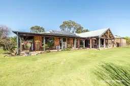 49 Crest View, Lennard Brook