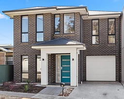 9 Taunton Parade, Christies Beach