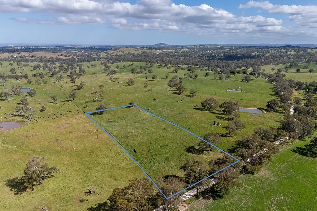 Woodside Small Acre Gem - 2.239ha - 5.54 acres