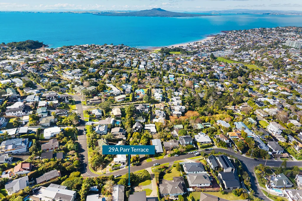 Castor Bay Prime Position | Expansive Sea Views
