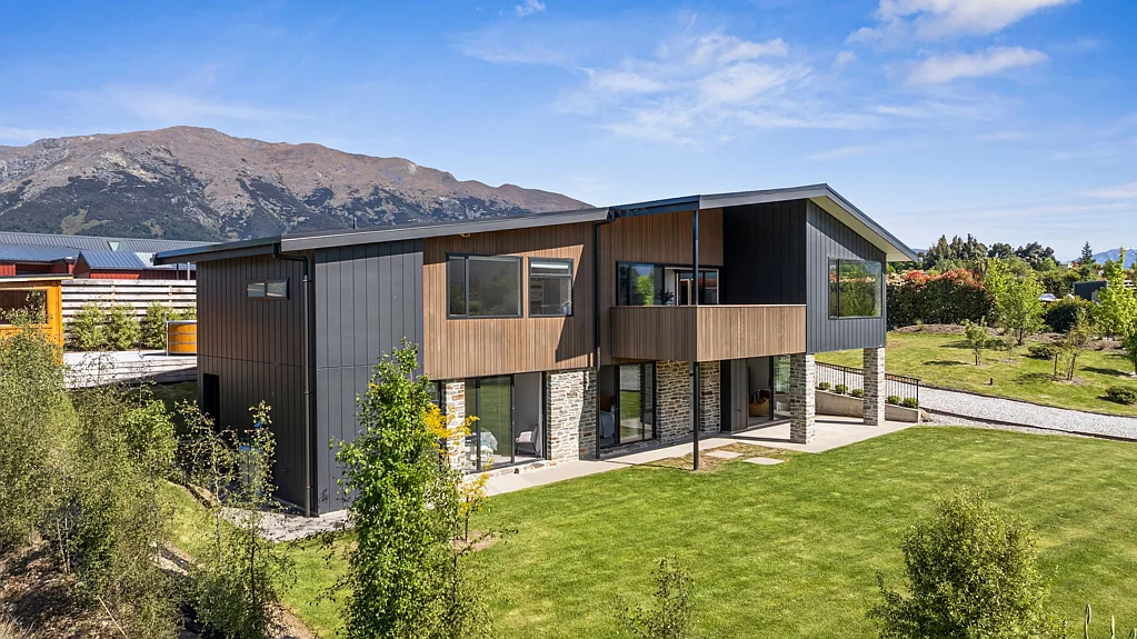 17 Sam John Place, Lake Hawea, Queenstown-Lakes, Otago