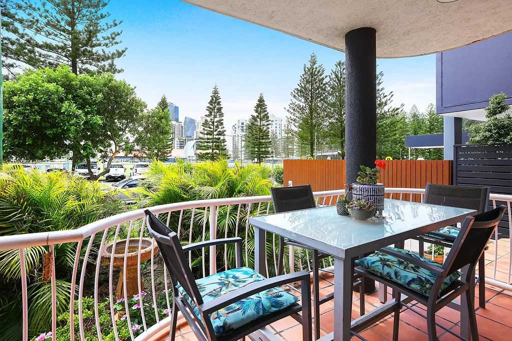 1/20 Chelsea Avenue, Broadbeach, QLD 4218