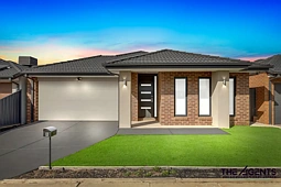 8 Speculation Road, Weir Views