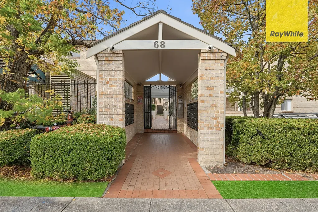 Parramatta 3 Slaapkamer RESORT STYLE LIVING WITH NORTH-FACING