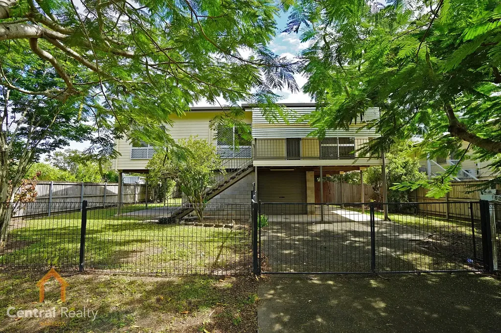 Mareeba 3房  HIGH SET HOME WITH GREAT FEATURES!