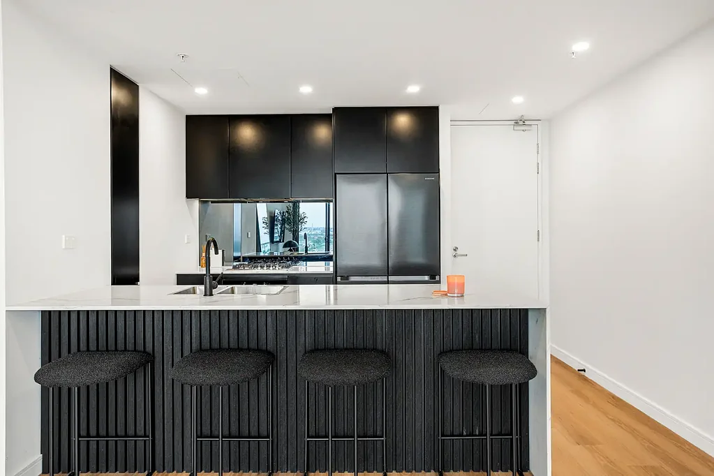 Wollongong 2침실 Bespoke CBD Apartment With Oversized Balcony