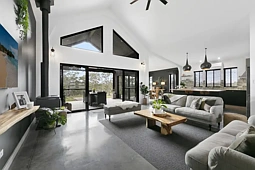 21 The Ballabourneen, Lovedale