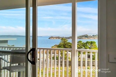 Alonnah 3房  Seaside Simplicity Meets Investment Potential - Wake Up to These Views!