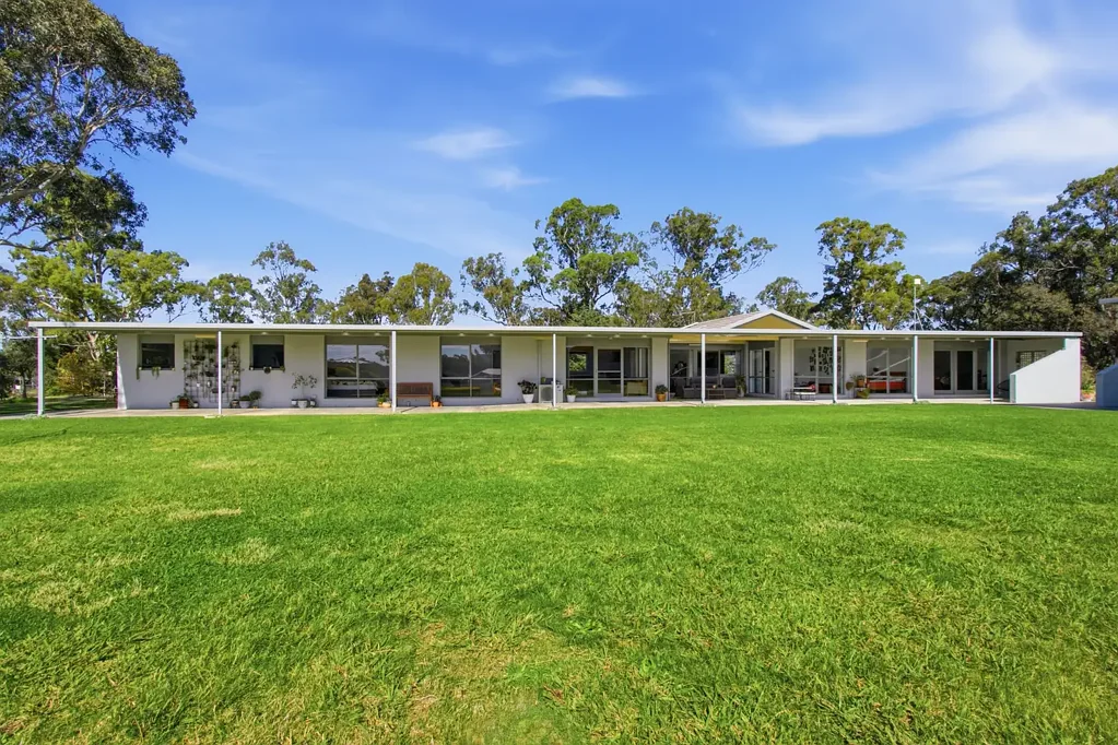 Toongabbie 5房  IT'S TIME TO LIVE THE GOOD LIFE