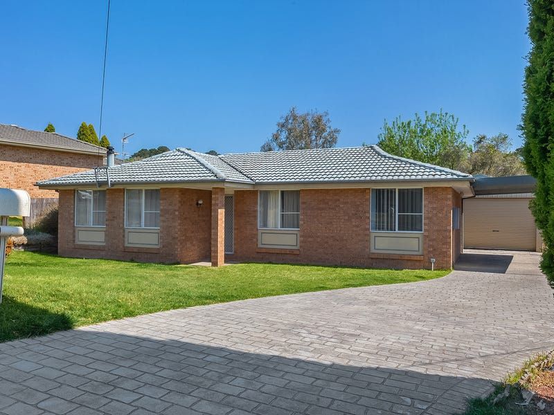 15 PAUL CR, MOSS VALE NSW 2577, 0 Bedrooms, 0 Bathrooms, House