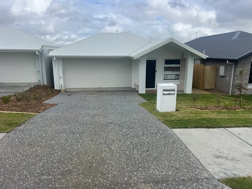 BRAND NEW HOME IN YAMANTO!